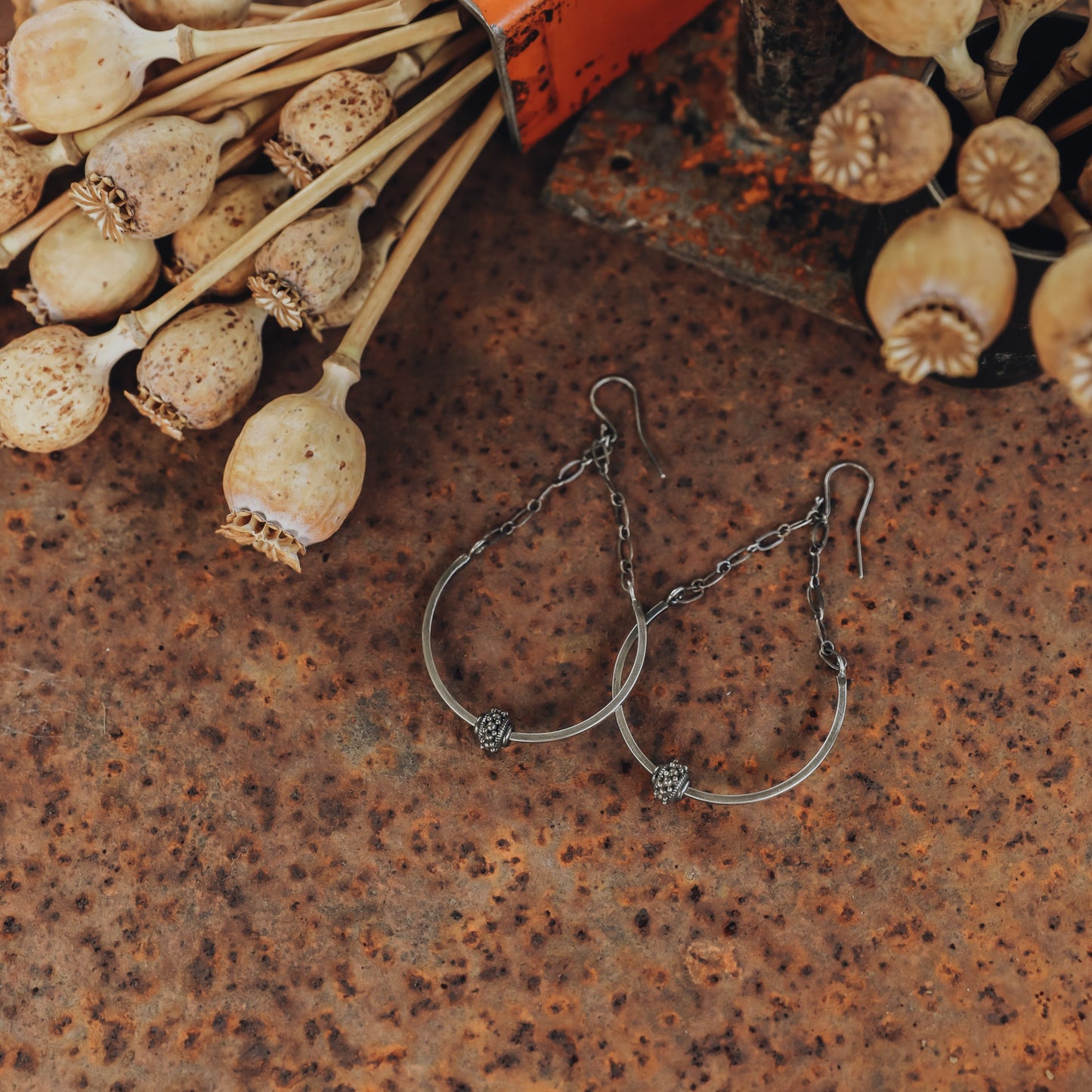 Dangle hoops with Chain
