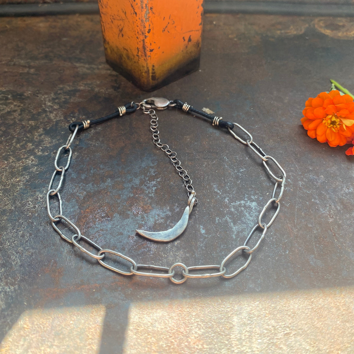 Handmade Chain out of Sterling silver with genuine leather choker.