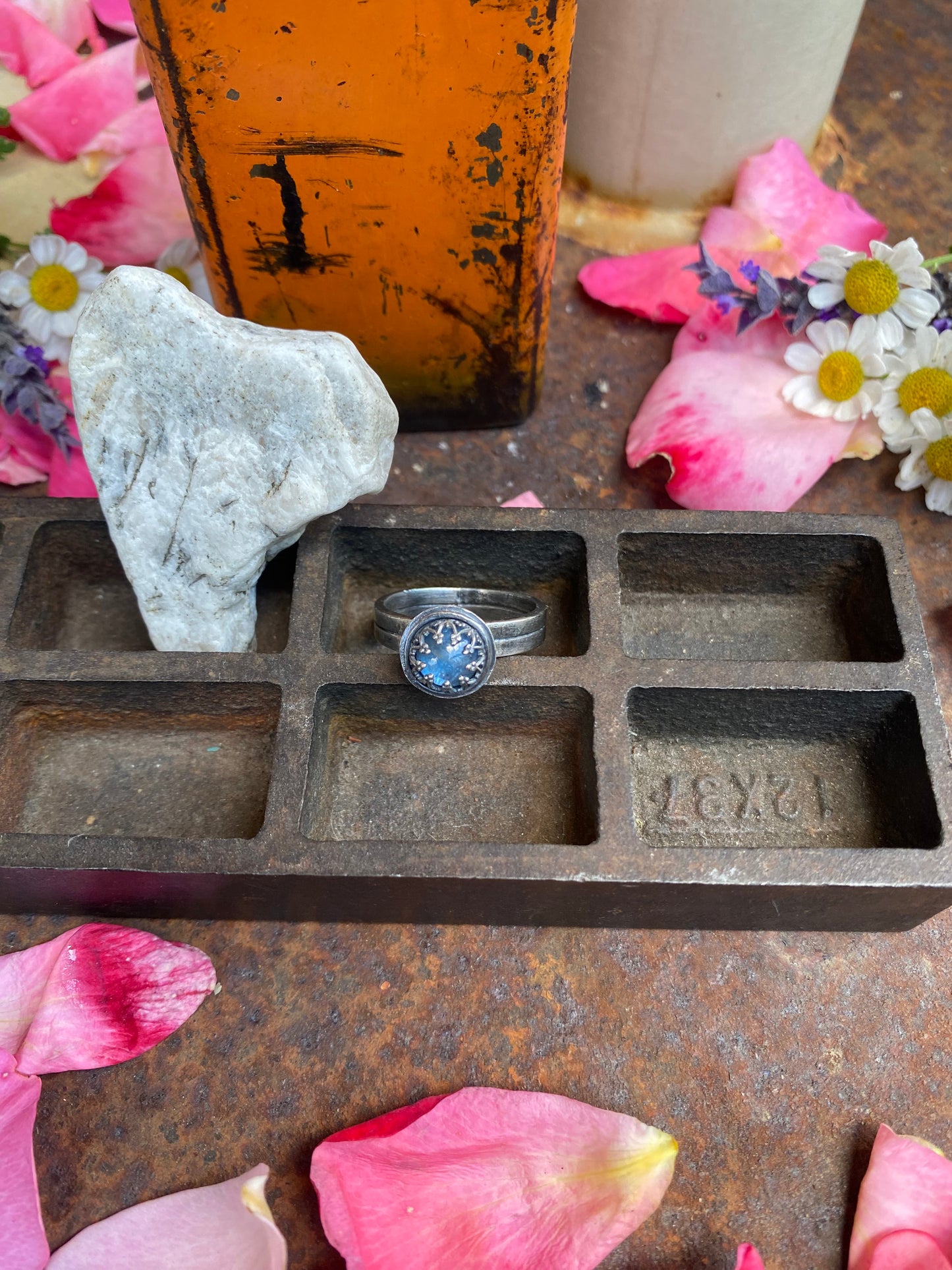 Kyanite Ring